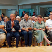 vlnr: Stefan Doppmann (Kirchenschreiber der röm.-kath. Kirchgemeinde Baar), Baarer Gemeindepräsident Walter Lipp,  Ramazan Özgu (Hizmet-Bewegung), Monika Ulrich (Präsidentin des Kirchenrats der Reformierten Kirche im Kanton Zug).