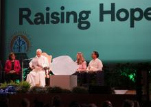 Zehn Jahre nach der Veröffentlichung der Enzyklika Laudato Si: In Castel Gandolfo geht es bei der Konferenz &quot;Raising Hope&quot; um Klimaschutz und die Bewahrung der Schöpfung.